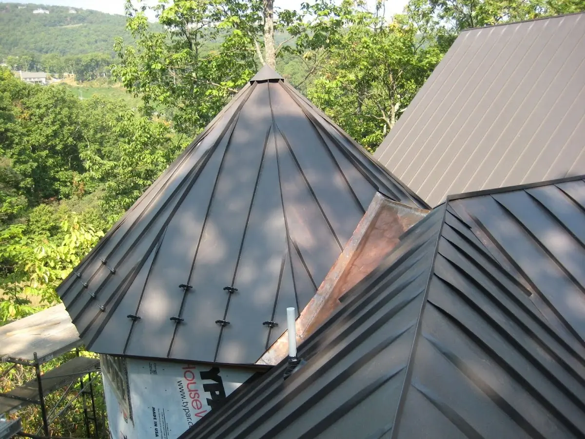 Professional Roof Tarp Installation by Craftsman Roofing in King's Bay